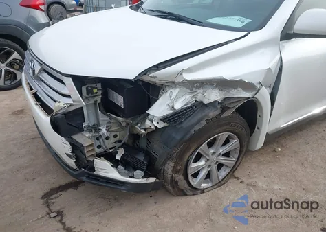 2013 Toyota Highlander Base V6 from USA, damaged, VIN 5TDZK3EH6DS105968